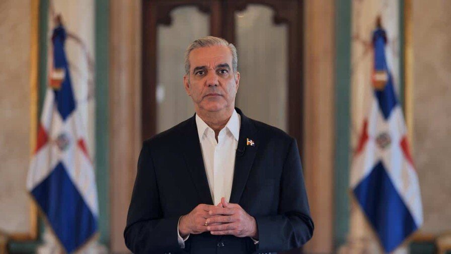 Abinader pide ‘cabeza’ y ‘chercha’ sana en Semana Santa 2026: ¡A disfrutar con prudencia! Abinader pide prudencia en Semana Santa 2026