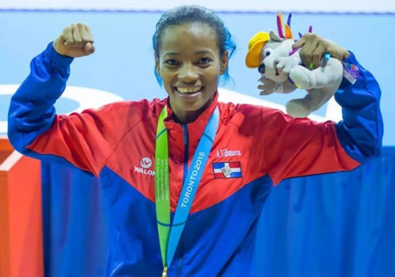 Ana Villanueva: La guerrera que ahora forma campeonas en Karate