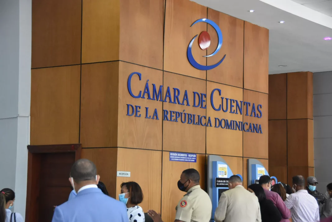 ¡La ‘vainita’ de los sueldos! Cámara de Cuentas da un ‘pa’lante y pa’tras’ Cámara de Cuentas Revoca Aumento Salarial para sus Miembros