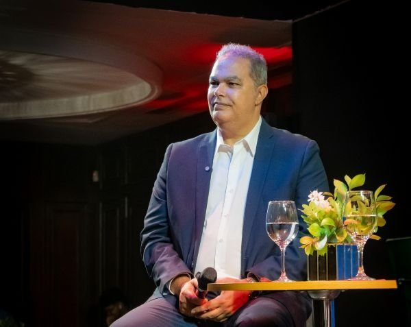 ¡Qué ‘vaina’ buena! ‘Crónicas Musicales’ y los 100 Merengues más ‘bacanos’ de los 80 Crónicas Musicales selecciona los 100 merengues esenciales de la década de 1980