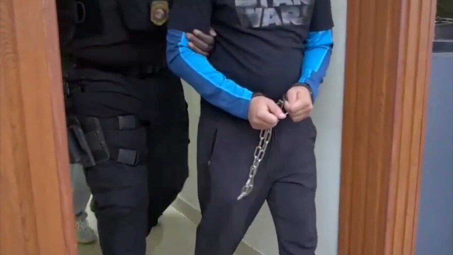 Abinader le da pa’lante a la extradición de cuatro ‘tigueres’ pal Yankee Abinader autoriza extradición de cuatro dominicanos a EE. UU. y Puerto Rico