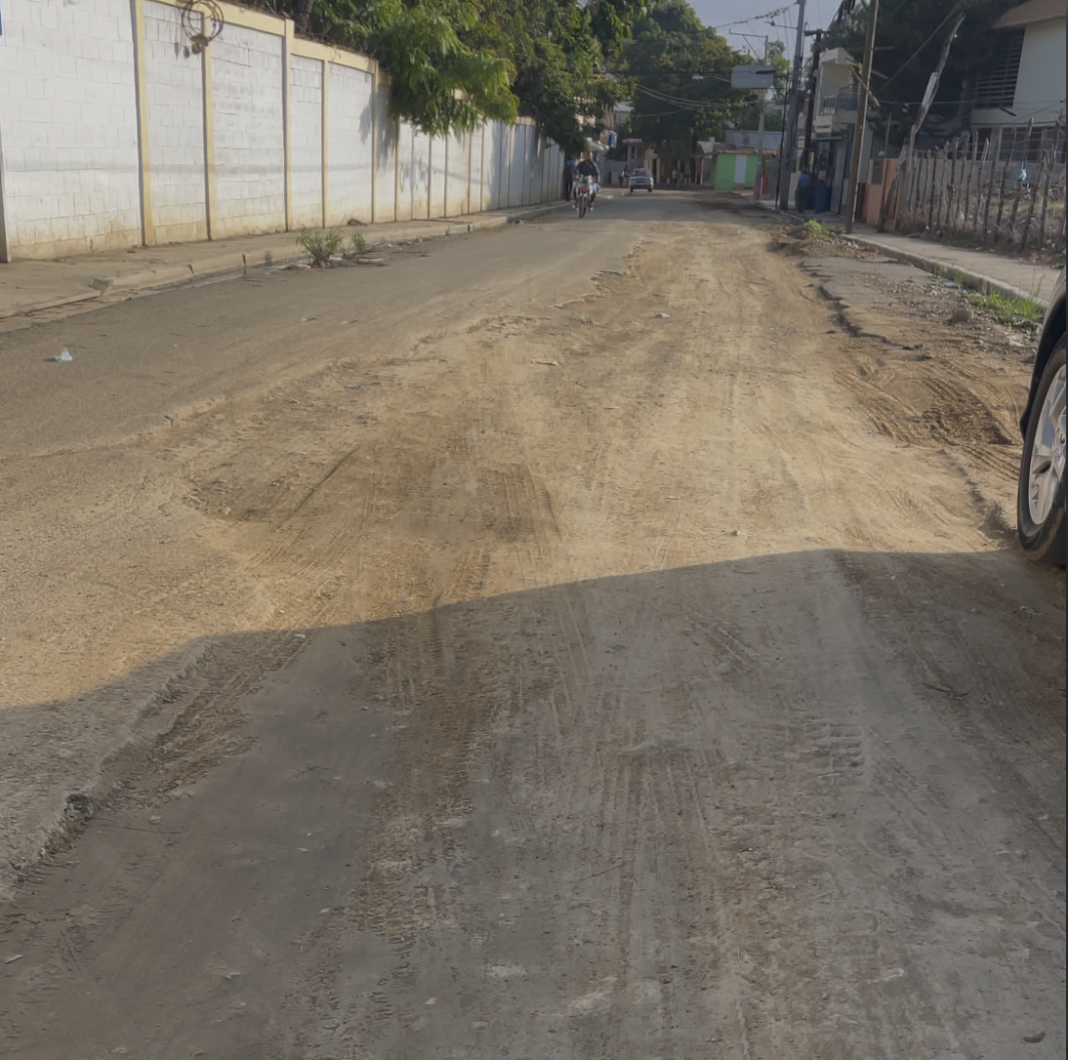 Mao clama por avenida Benito Monción: Abandono y contaminación