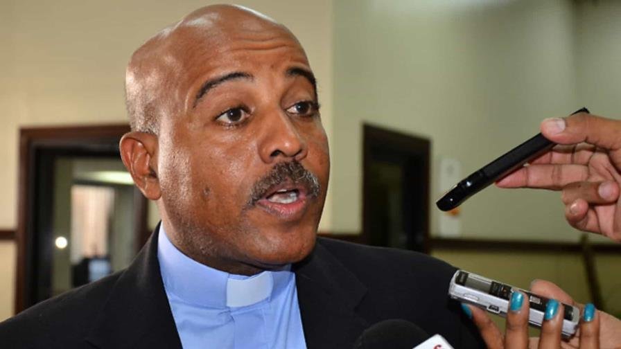 Obispo Ruiz: La Iglesia Católica ausente en momentos clave del país