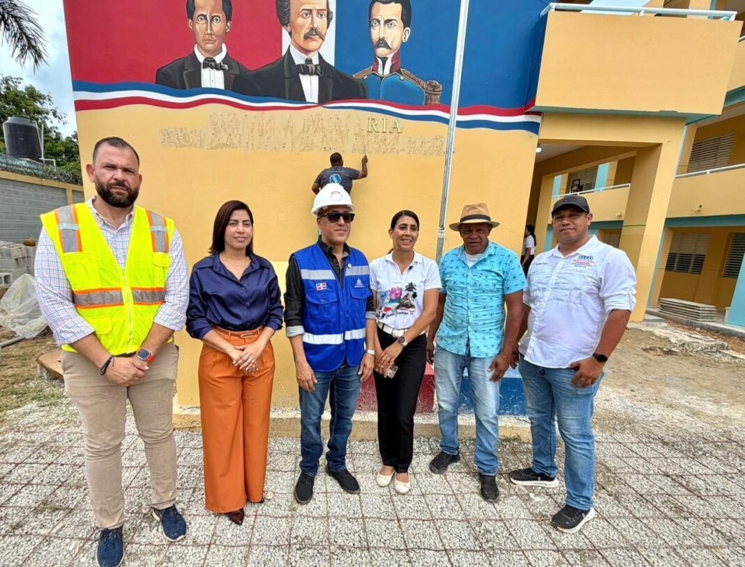 Escuelas en Rio San Juan y Copeyito Listas Tras 14 Anos de Espera