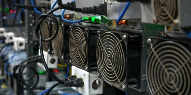 Minería Bitcoin: ¿Un ‘gancho’ para la luz en Venezuela? Minería Bitcoin: Un gancho para la luz en Venezuela