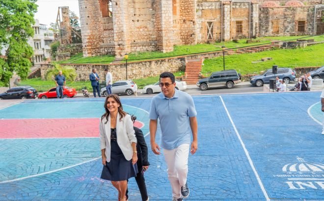 Ministro Collado y Embajadora Campos Visitan la Ciudad Colonial