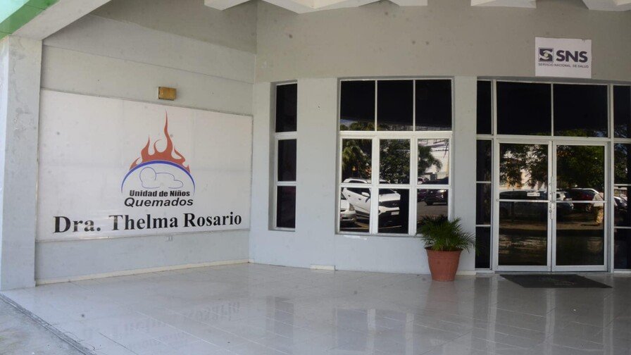 ¡Qué ‘Vaina’ más dura! Niña con 65% del cuerpo quemado tras explosión de gas en Santiago Tragedia por explosión de gas en Santiago: Niña con 65% de quemaduras