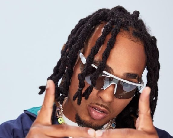 Ozuna domina radios internacionales con Una Aventura