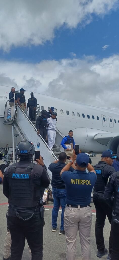 ¡Cayó un ‘Duro’! Extraditan a Ismael Ceballo Pérez: Se le acabó el coro al tigueraje Extraditan a Ismael Ceballo Pérez: Un golpe al crimen organizado