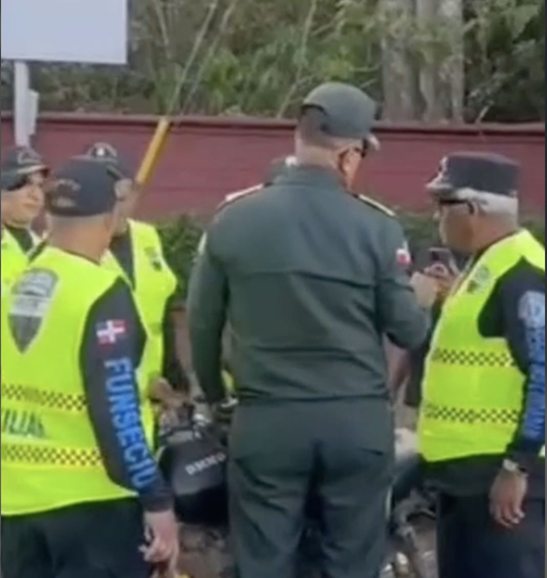 ¡Qué ‘Vaina’! Digesett Arma un ‘Coro’ en San Francisco de Macorís por Retención de Motor Incidente de Digesett en San Francisco de Macorís por Retención de Motocicleta