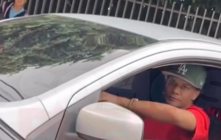 Conductor agrede agente DIGESETT en vía pública