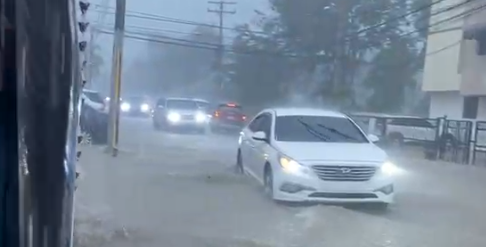 Villa Olga en Santiago Que Rollo con las inundaciones