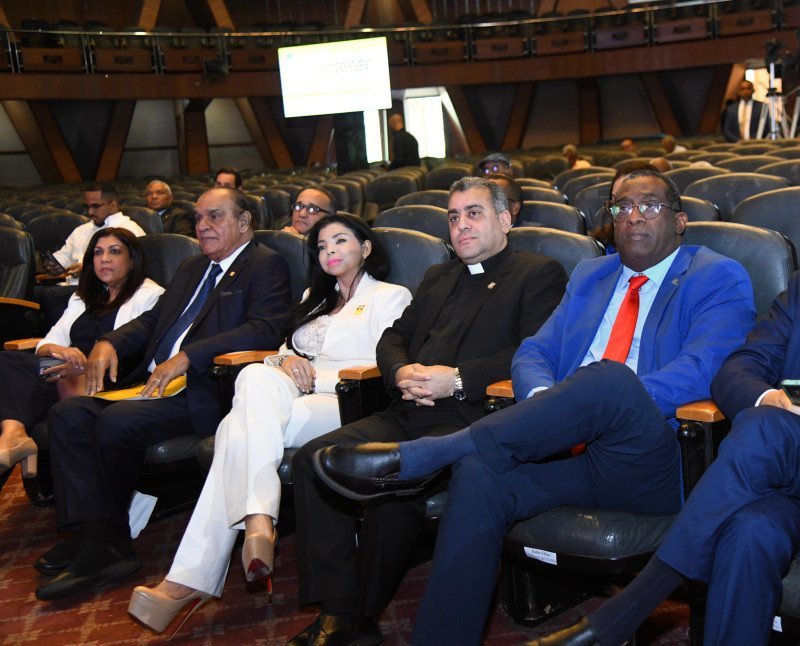 La UCNE se une al Pacto de Estado contra la Violencia y la creación de observatorios