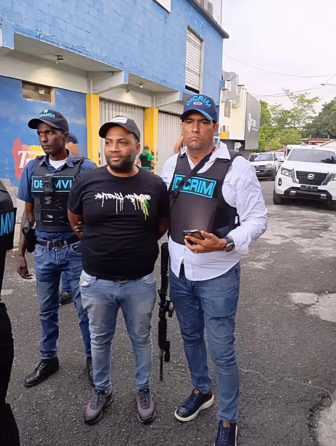¡’Cogieron’ al ‘Keka’! La PN le dio un pare al agresor de Cotuí. Cogieron al Keka: La PN le dio un pare al agresor de Cotui.