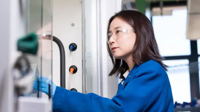 ¡Qué ‘Vaina’ Bacana! Una Quemadura del Sol Inspira Revolución en Almacenamiento de Energía Que Vaina Bacana Una Quemadura del Sol Inspira Revolucion en Almacenamiento de Energia