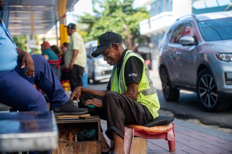 Mariano, el Hombre de 81 Años, Esperando su Pension