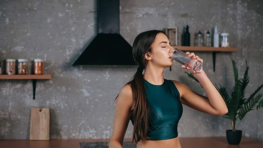 ¡Qué Vaina! ¿Cuánto aguanta el cuerpo sin agua, klk? ¿Cuánto aguanta el cuerpo humano sin agua?