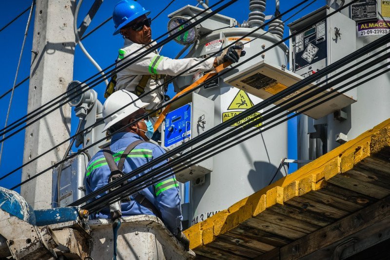 ¡Klk con la luz! Edeeste y el ‘relajo’ de los apagones en SDE: ¿Puro cuento? Klk con la luz Edeeste y el relajo de los apagones en SDE Puro cuento