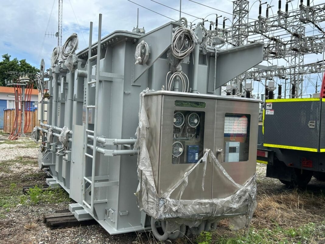 Edesur mete ‘mano dura’ en San Cristóbal con nuevo transformador: ¡Una ‘vaina’ bacana para la energía! Edesur mete mano dura en San Cristóbal con nuevo transformador: Una vaina bacana para la energía!
