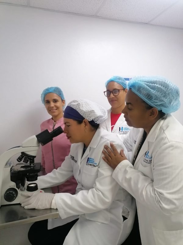¡Qué ‘vaina’ buena! Bioanalistas Dominicanos Celebran su Día con ‘Orgullo del Patio’ Que vaina buena! Bioanalistas Dominicanos Celebran su Dia con Orgullo del Patio
