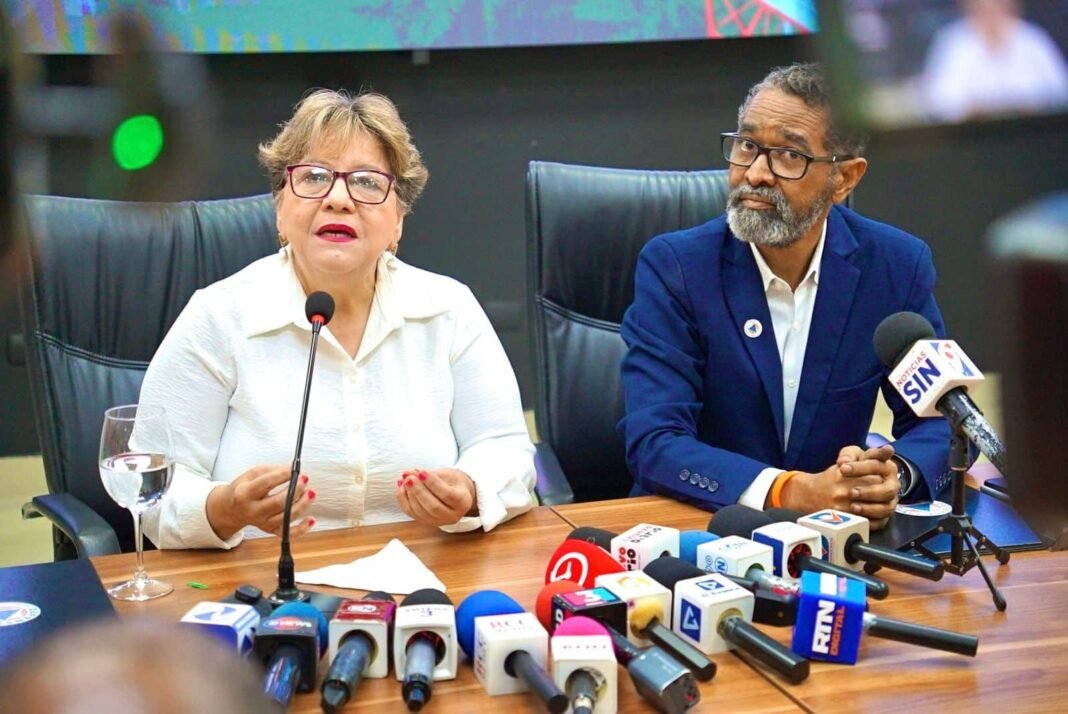 ¡Qué ‘vaina’ más bacana! Indomet y Defensa Civil fortalecen monitoreo climático Indomet y Defensa Civil fortalecen monitoreo climatico