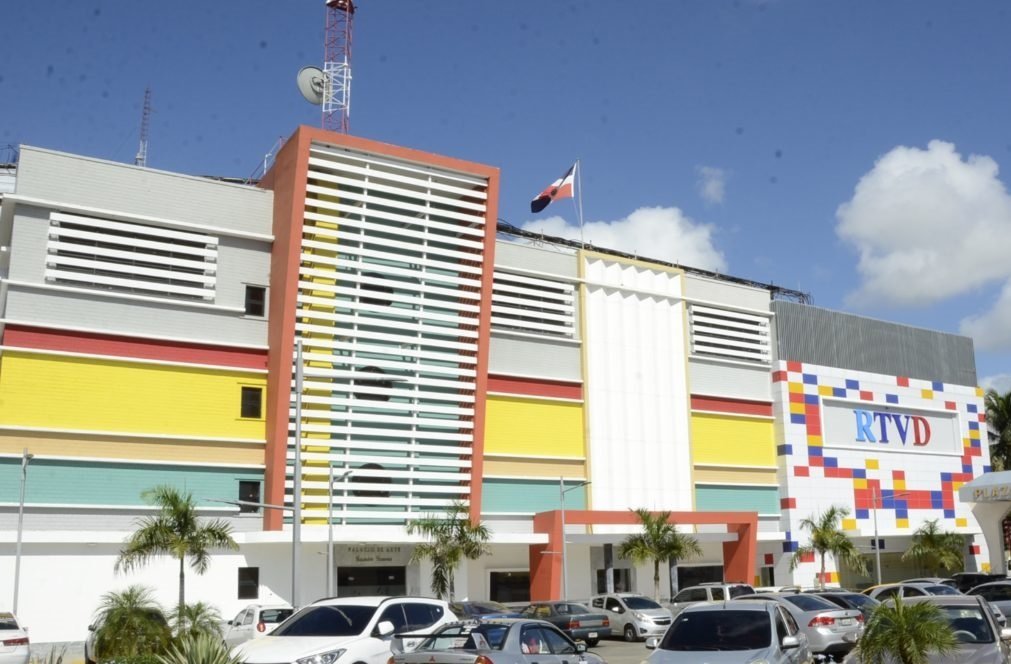Indotel Digitaliza el Canal 4 con Sabor Dominicano