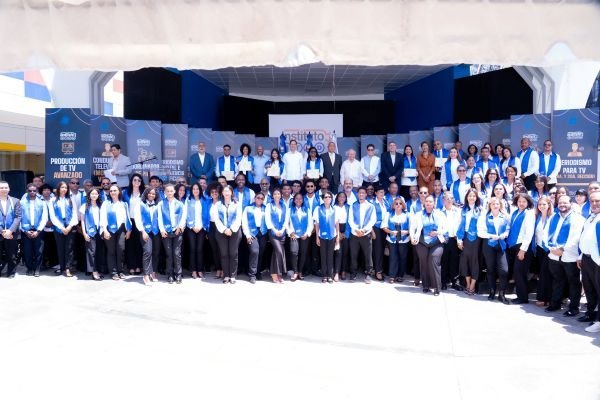 ¡Qué ‘Vaina’ Buena! RTVD Gradúa a 342 Nuevos Talentos en Medios Dominicanos RTVD Gradúa 342 Nuevos Talentos en Medios Dominicanos