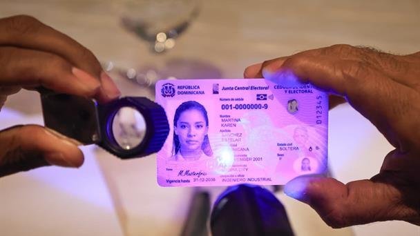 JCE extiende plazo para la nueva cedula, que paso con los nacidos en abril