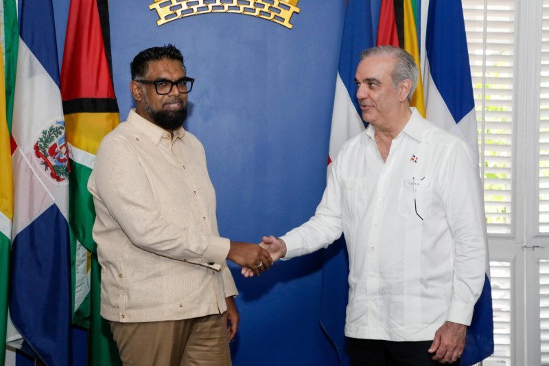 Gobierno Dominicano Firma Acuerdos Estratégicos, Enfoque en el Territorio Nacional