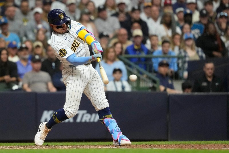 ¡Qué Remontada ‘Bacana’! Cerveceros Doblegan a los Yankees en la Décima Entrada Remontada Cerveceros Doblegan Yankees Décima Entrada