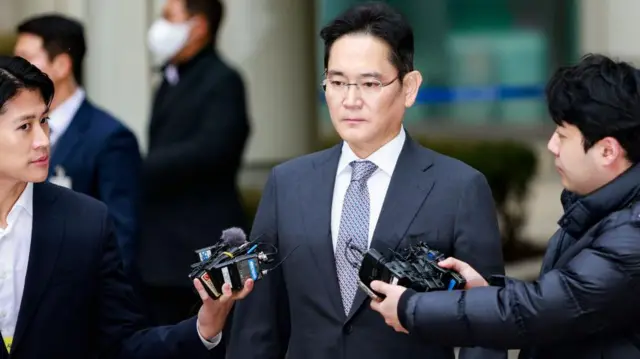 La ‘vaina’ de Samsung: ‘Dramas familiares’ y el ‘tigueraje’ detrás del imperio tecnológico Samsung: Dramas familiares y el control del imperio tecnológico