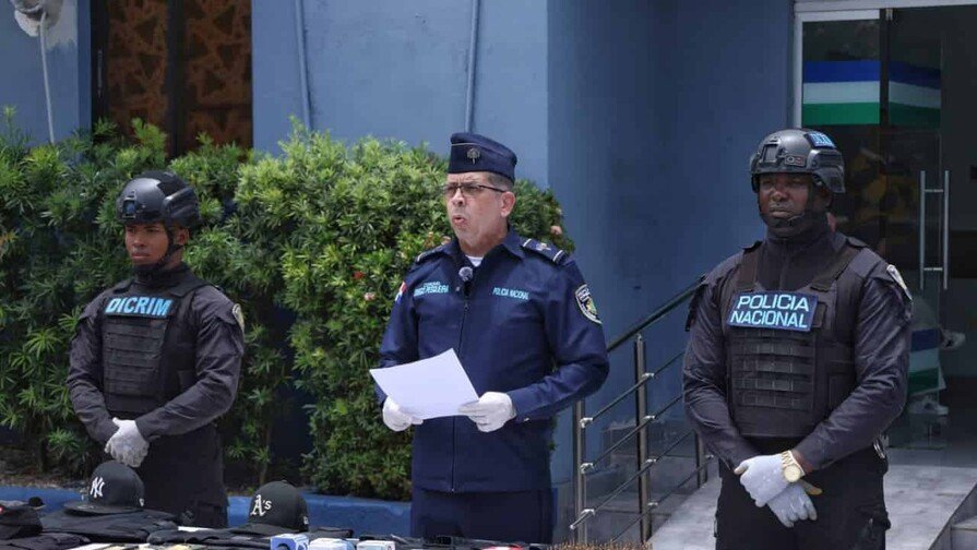 ¡Qué ‘vaina’! Desmantelan la red criminal ‘Los Fantasmas’ y cae un ‘tigere’ en Boca Chica Desmantelan la red criminal Los Fantasmas y cae abatido presunto miembro en Boca Chica