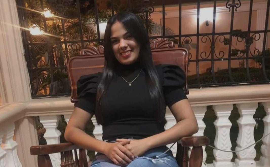 ¡Qué ‘vaina’! Anabel Díaz Clama Justicia en Medio del ‘Tigueraje’ de su Pareja Agresora Anabel Díaz Clama Justicia en Medio de Agresiones de su Pareja