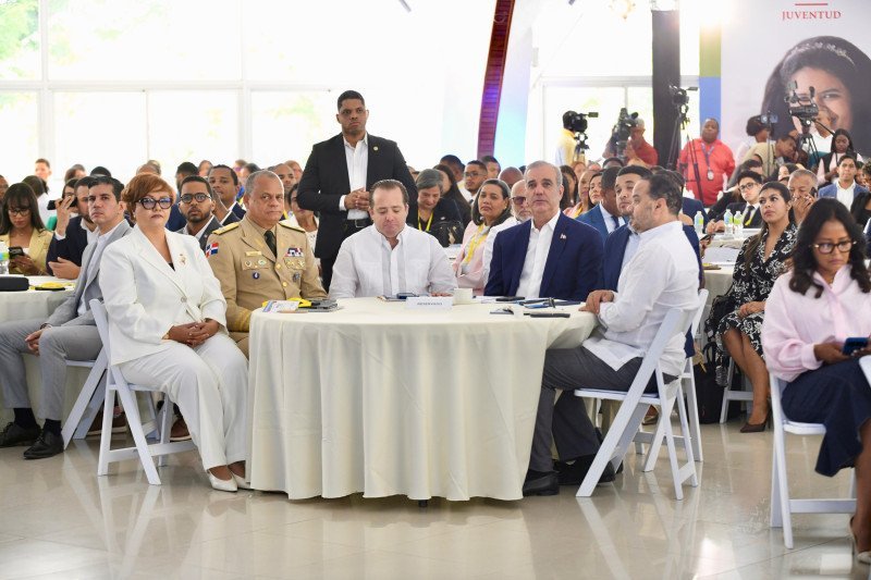 ¡Abinader le Pone ‘Pila’ a la Honestidad: La ‘Vaina’ es con Ética! Abinader Impulsa la Honestidad: La Ética es Clave