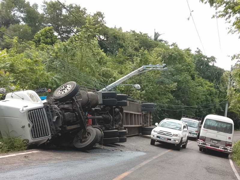 La ‘Vaina’ de los Accidentes: Edenorte en ‘Aprietos’ por Daños Millonarios La situacion de los Accidentes: Edenorte en dificultades por Daños Millonarios