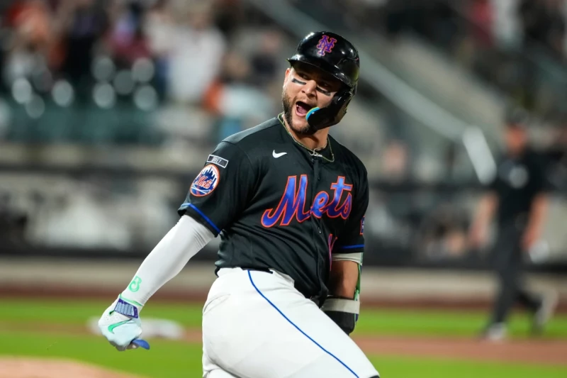 Mets derrotan a los Bravos con jonrones de Bo Bichette