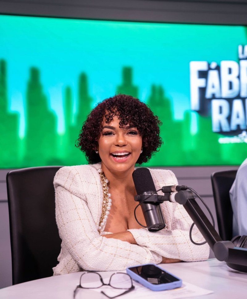 ¡Cheddy García se quedó en La Fábrica Radio: la ‘Mamá del Humor’ sigue de ‘chercha’! Cheddy Garcia se queda en La Fabrica Radio la Mama del Humor