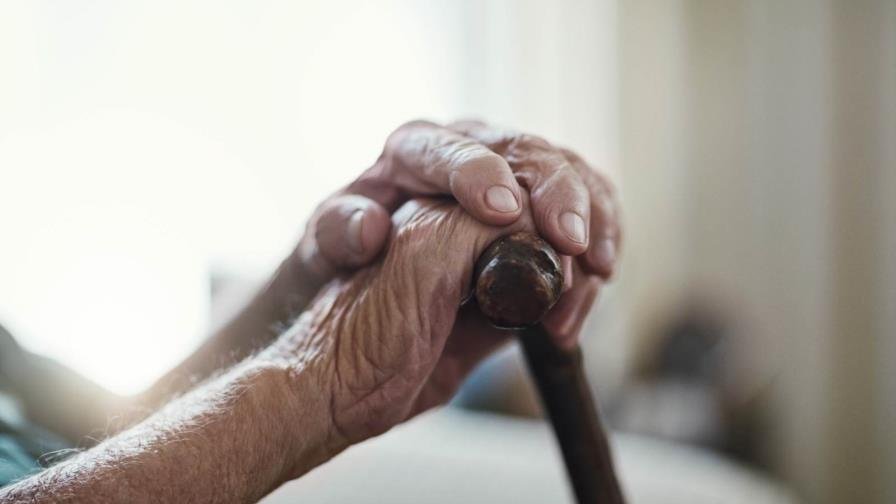 Dominicanos vivirán ‘un viaje de’ años: ¡Más de 90 pal’ 2100, según la ONE! Dominicanos vivirán más de 90 años para el 2100 según la ONE