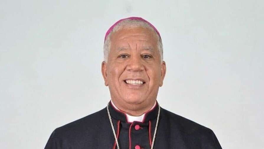 ¡Qué ‘bacano’! Mons. Romero Cárdenas es el nuevo obispo de La Vega Monseñor Romero Cárdenas es el nuevo obispo de La Vega