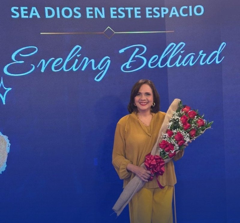 Eveling Belliard se despide de Telenoticias tras casi 40 años de ‘vainas’ informativas, ¡un ‘bacano’ de carrera! Eveling Belliard se despide de Telenoticias tras casi 40 años de carrera