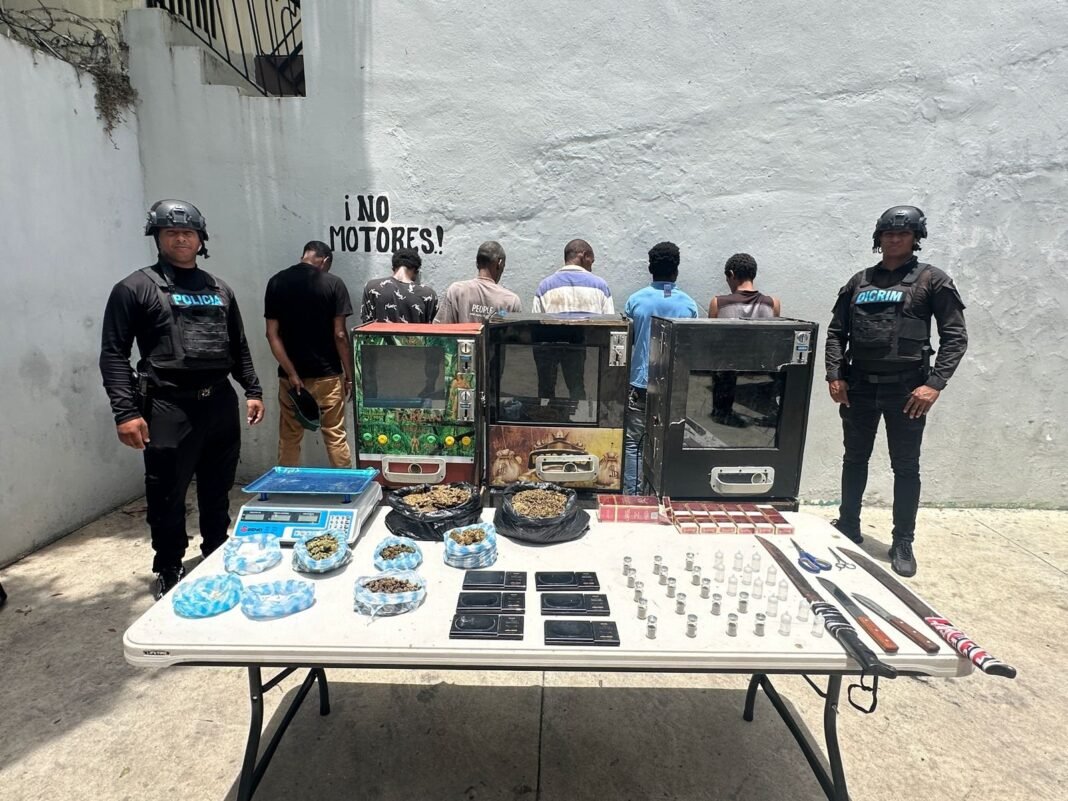 Capotillo: ¡Se armó el ‘coro’ contra la ilegalidad! Capotillo: Operativo contra la ilegalidad