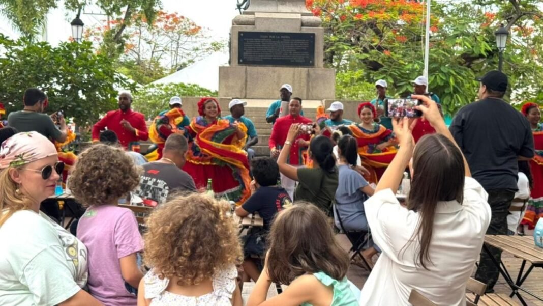 ¡La Ciudad Colonial está de ‘chercha’ con Turizoneando Verano 2026! La Ciudad Colonial está de fiesta con Turizoneando Verano 2026