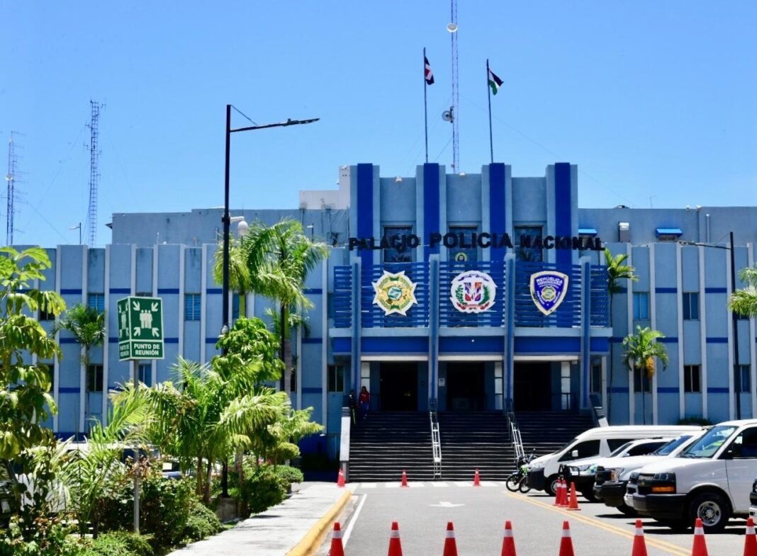 Boca Chica: La Policía investiga tremenda ‘vaina’ con heridos de bala Boca Chica: La Policía investiga tremenda situación con heridos de bala