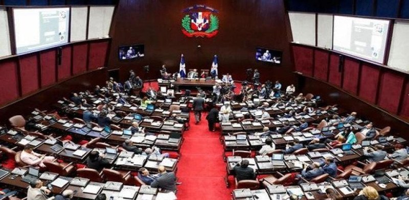 ¡Qué ‘Vaina’! La Reforma Laboral se ‘Enreda’ en el Hemiciclo Reforma Laboral se Enreda en el Hemiciclo