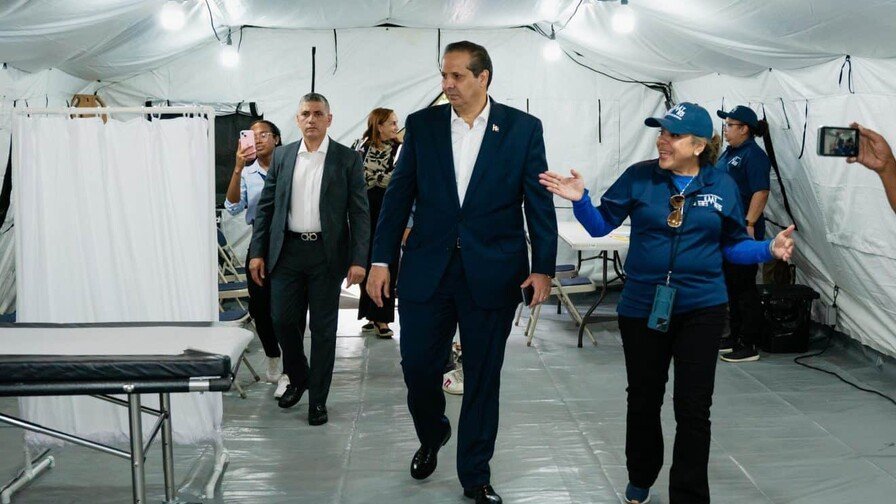 República Dominicana Manda Hospital Móvil a Venezuela en Misión de Solidaridad