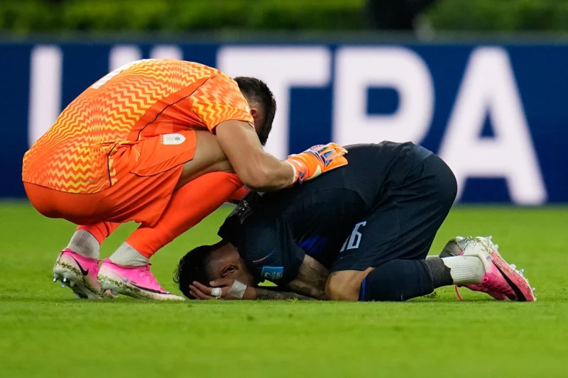 Uruguay Eliminado Del Mundial Tras Caer Con España