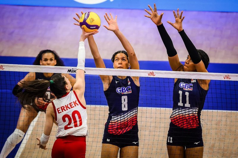 Las Reinas del Caribe se fajaron duro en la VNL