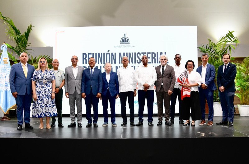 ¡La ‘vaina’ está seria! 3,000 vidas se van al año por siniestros viales en RD La vaina esta seria 3000 vidas se van al año por siniestros viales en RD