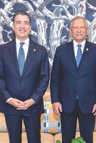 ¡Un ‘Coro’ de Pesos! Banreservas y Popular se ‘juntan’ a Analizar el Sistema Financiero Dominicano Un Coro de Pesos Banreservas y Popular se juntan a Analizar el Sistema Financiero Dominicano