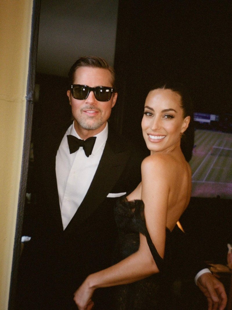 ¡Qué ‘vaina’ bacana! Brad Pitt y su ‘coro’ con Inés de Ramón en boda de Taylor Swift Brad Pitt y su romance con Inés de Ramón en boda de Taylor Swift
